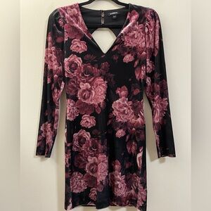 NWT! $98 EXPRESS Size XL Women's Pink & Black Floral Crushed Velvet